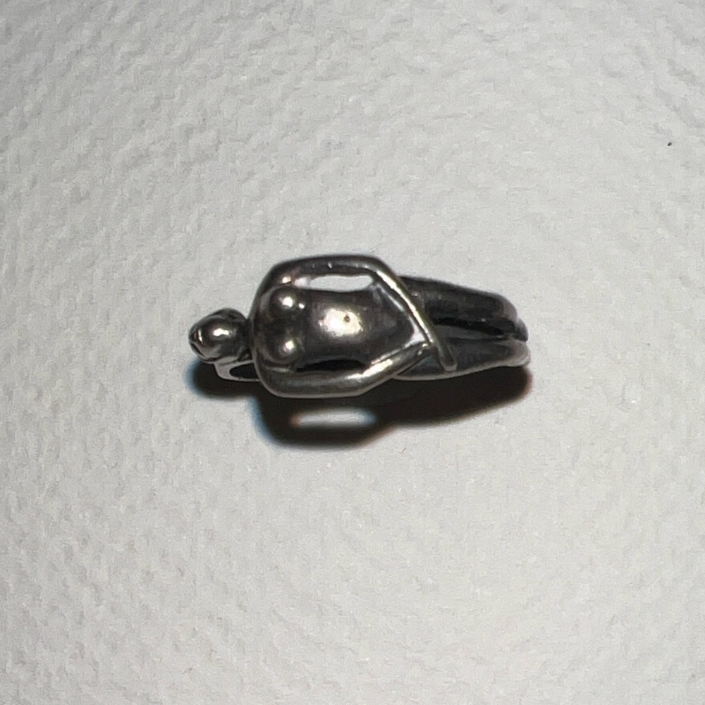 Sterling silver female body ring